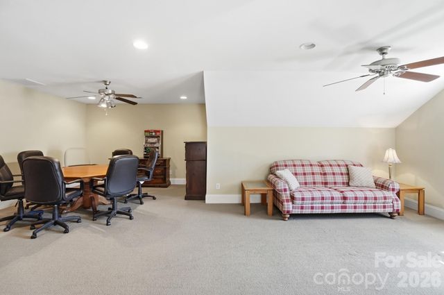 186 Hazelton Loop, Mooresville, NC 28117