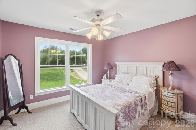 186 Hazelton Loop, Mooresville, NC 28117