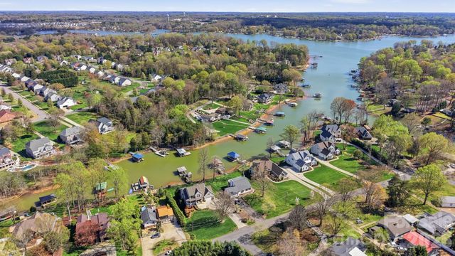 186 Hazelton Loop, Mooresville, NC 28117