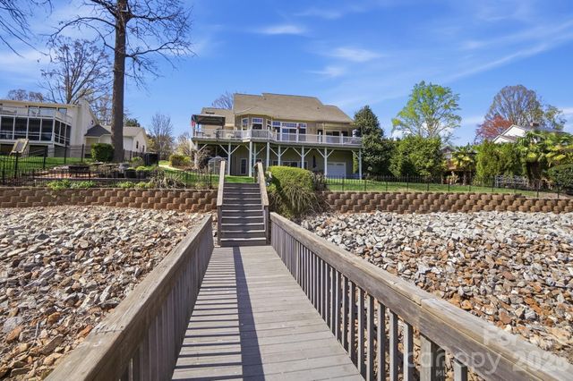 186 Hazelton Loop, Mooresville, NC 28117