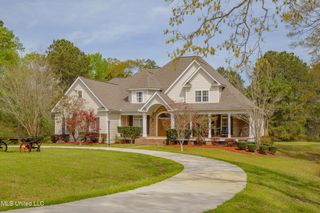 33 Mcmahan Cutoff Road, Sumrall, MS 39482