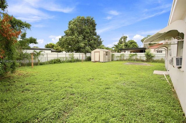790 E 6th Place, Hialeah, FL 33010