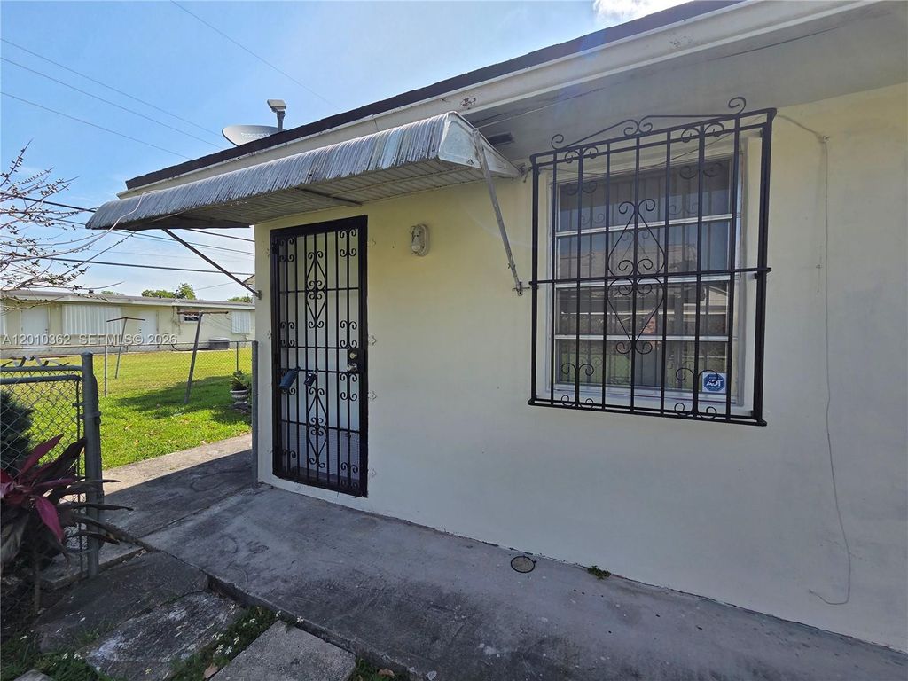 11035 SW 56th Street B, Miami, FL 33165