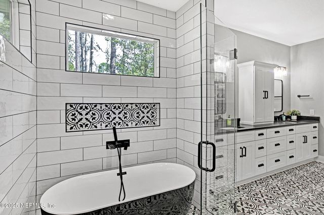 138 LAKE ASBURY Drive, Green Cove Springs, FL 32043