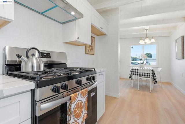 1020 Barbara Ln, San Pablo, CA 94806