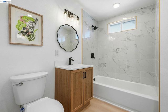 1020 Barbara Ln, San Pablo, CA 94806