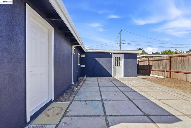 1020 Barbara Ln, San Pablo, CA 94806