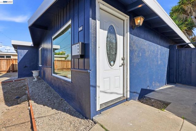 1020 Barbara Ln, San Pablo, CA 94806