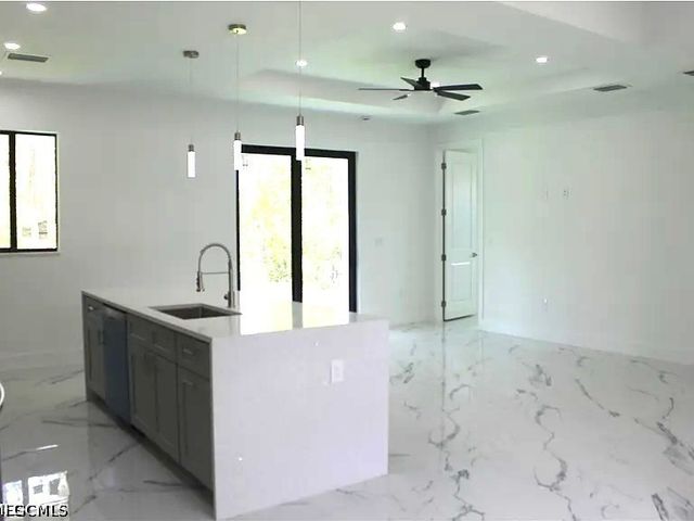 2504 E 2nd ST, Lehigh Acres, FL 33936