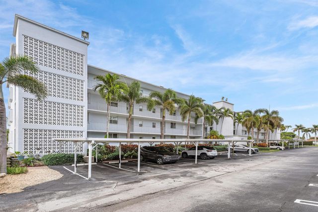 689 NE 6th Court 4050, Boynton Beach, FL 33435