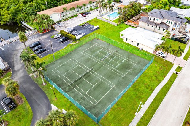 689 NE 6th Court 4050, Boynton Beach, FL 33435
