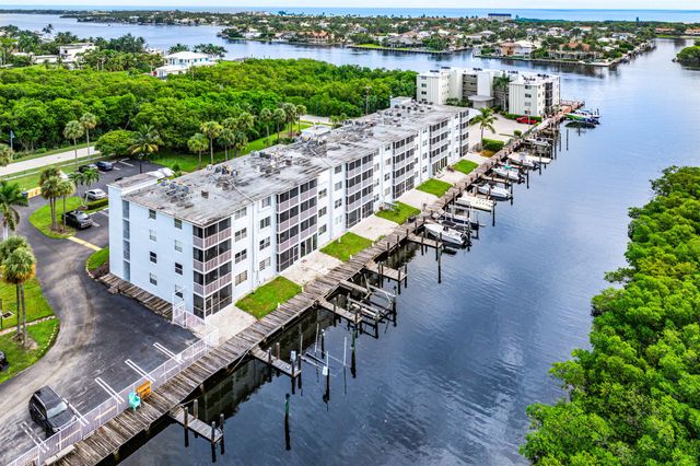 689 NE 6th Court 4050, Boynton Beach, FL 33435