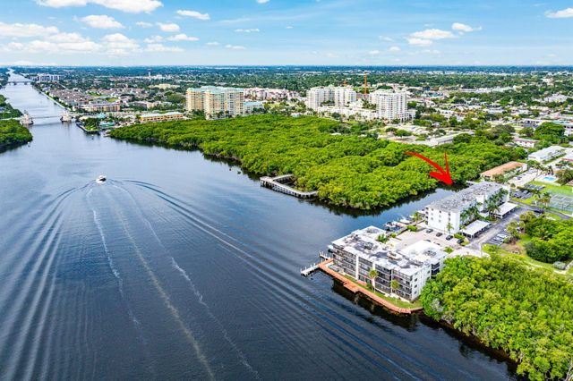 689 NE 6th Court 4050, Boynton Beach, FL 33435