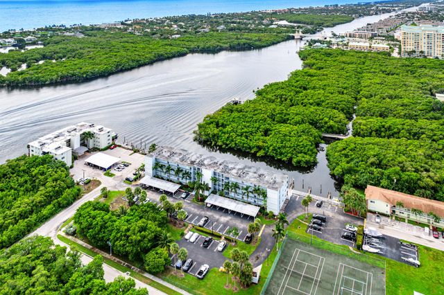 689 NE 6th Court 4050, Boynton Beach, FL 33435