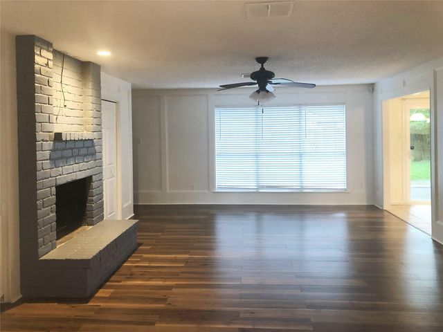 15310 Glenwood Park Drive, Houston, TX 77095