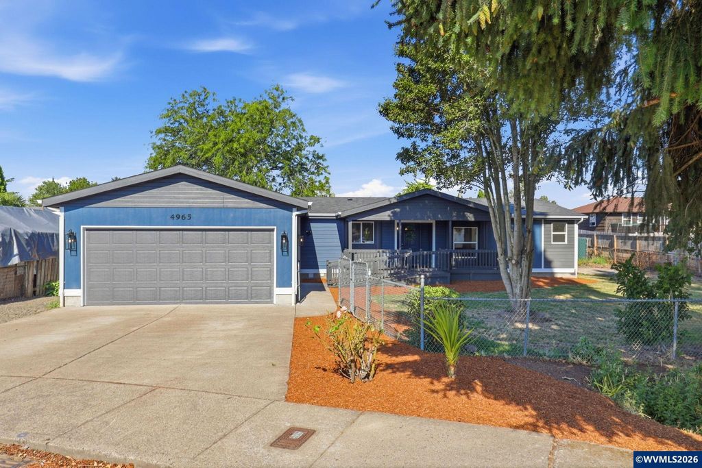 Image 1 of property listing at 4965 Arrowood Ct SE Ct, Salem, OR 97317