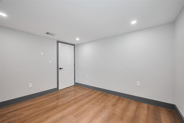 6058 Lyndhurst Drive, Houston, TX 77033