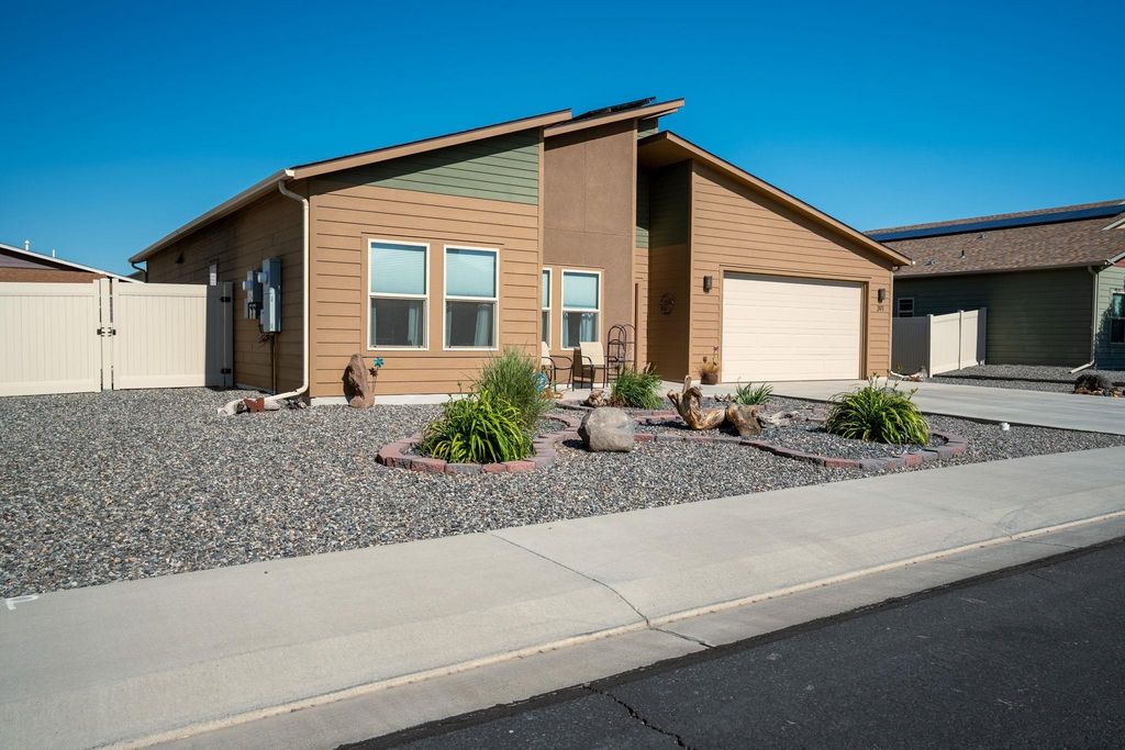 391 Blue River Drive, Grand Junction, CO 81504