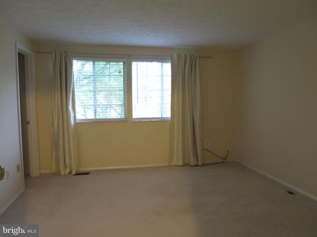 7727 EAGLES HEAD CT, Rockville, MD 20855