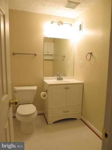 7727 EAGLES HEAD CT, Rockville, MD 20855