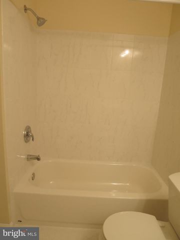 7727 EAGLES HEAD CT, Rockville, MD 20855