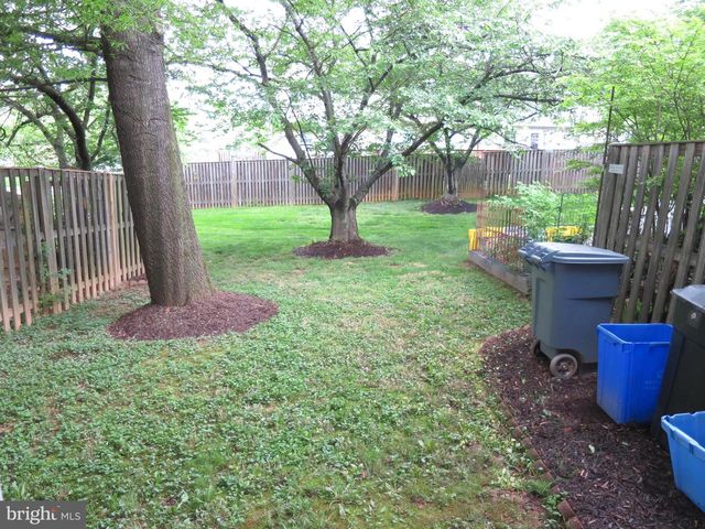 7727 EAGLES HEAD CT, Rockville, MD 20855