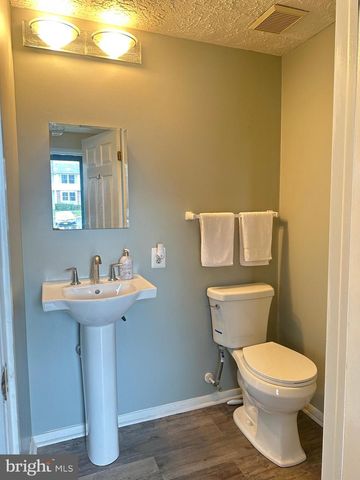 7727 EAGLES HEAD CT, Rockville, MD 20855