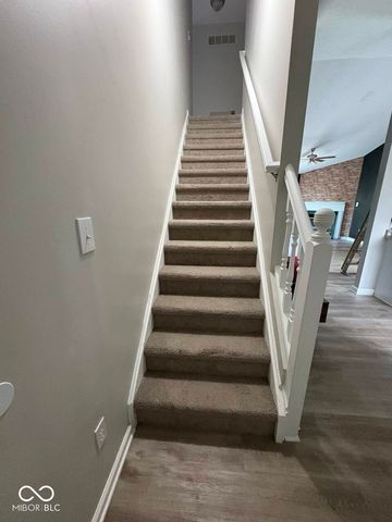 144 Meadow Glen Drive, Avon, IN 46123