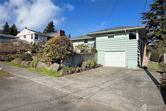 3110 SW 105th Street, Seattle, WA 98146