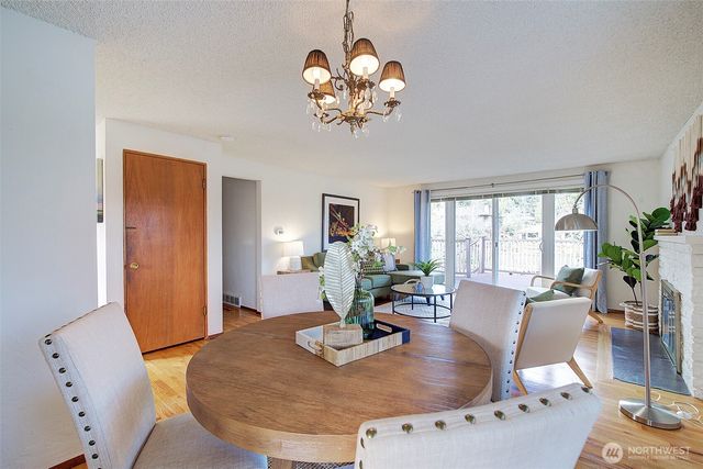 3110 SW 105th Street, Seattle, WA 98146