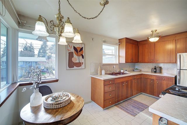 3110 SW 105th Street, Seattle, WA 98146