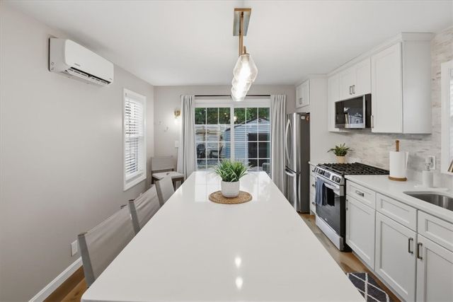 230 Cedar Avenue, Portsmouth, RI 02871