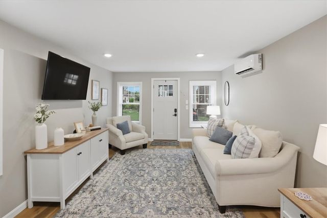 230 Cedar Avenue, Portsmouth, RI 02871