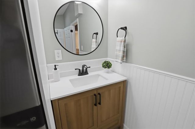 230 Cedar Avenue, Portsmouth, RI 02871