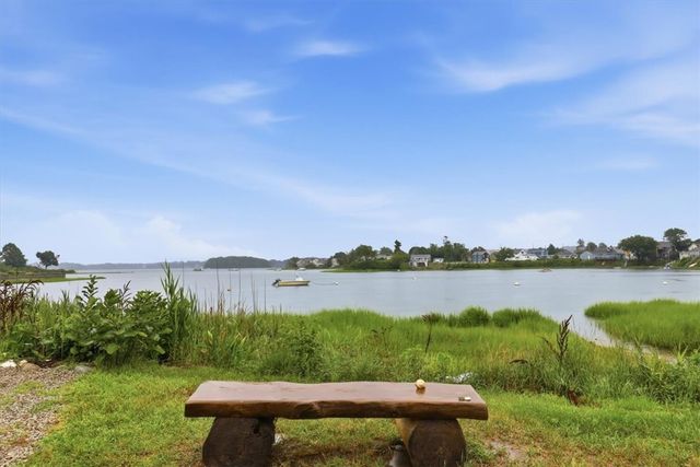 230 Cedar Avenue, Portsmouth, RI 02871