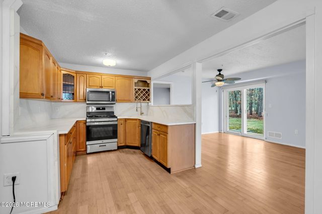 1801 Scarlet Oak Avenue, Toms River, NJ 08755