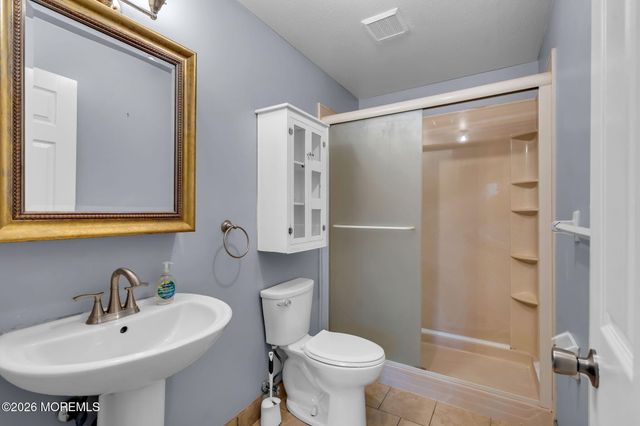 1801 Scarlet Oak Avenue, Toms River, NJ 08755