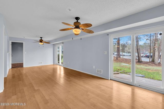 1801 Scarlet Oak Avenue, Toms River, NJ 08755