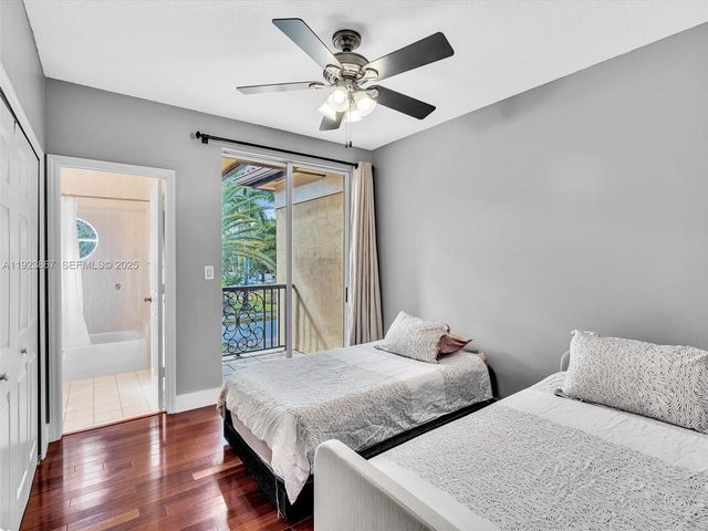 8123 NW 161st Ter, Miami Lakes, FL 33016