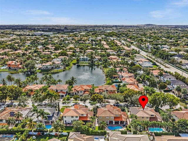 8123 NW 161st Ter, Miami Lakes, FL 33016