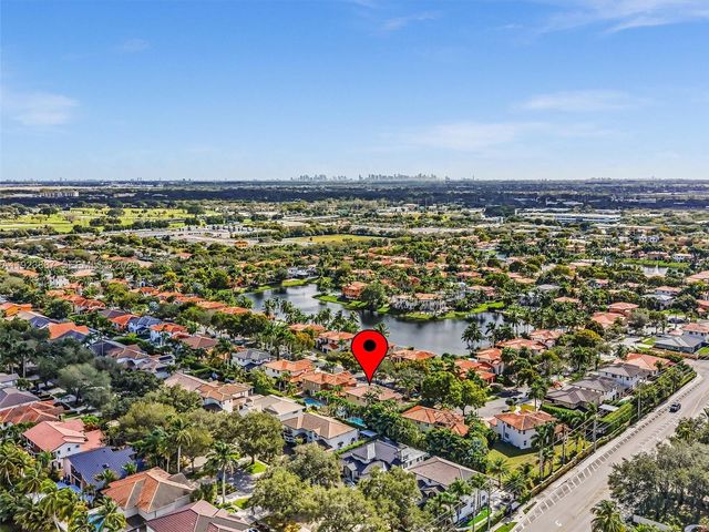 8123 NW 161st Ter, Miami Lakes, FL 33016