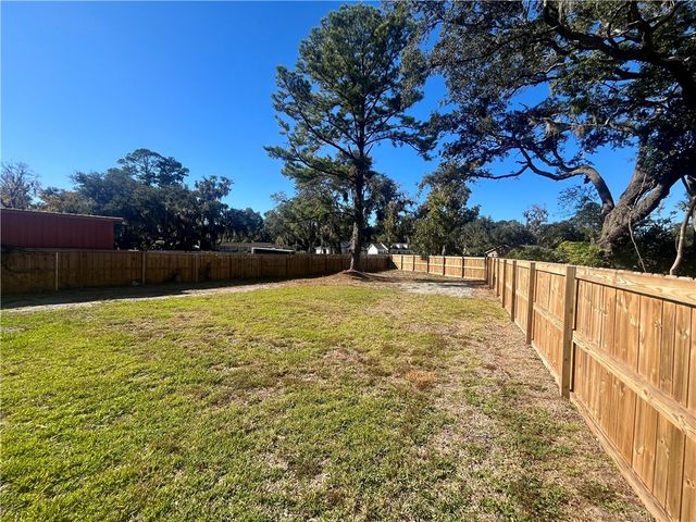 1005 Elbert Street, Darien, GA 31305