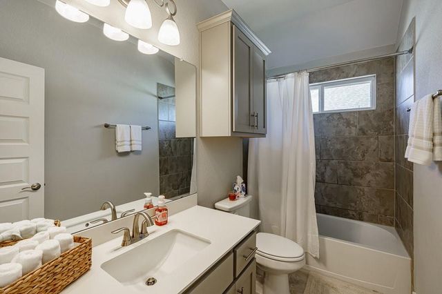 4627 Arques Ave, Round Rock, TX 78681