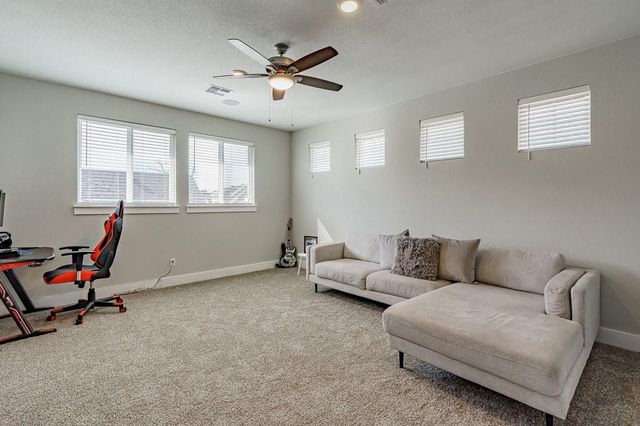 4627 Arques Ave, Round Rock, TX 78681
