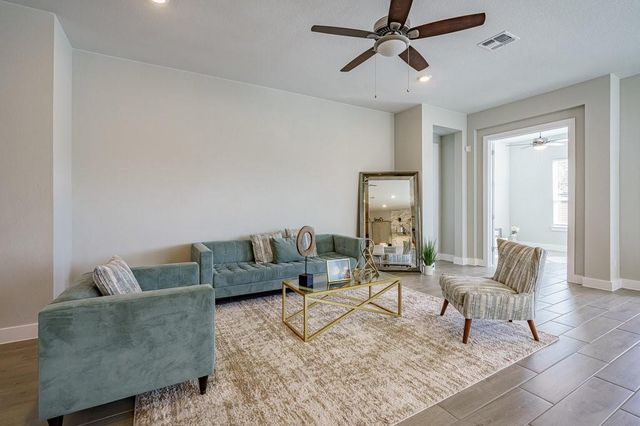 4627 Arques Ave, Round Rock, TX 78681