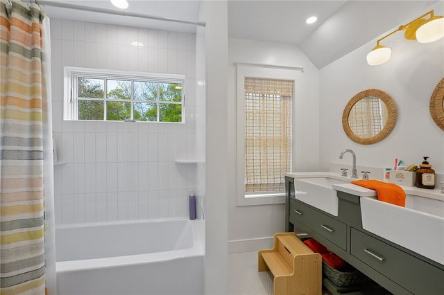 216 Spartina Cove Way, South Kingstown, RI 02879