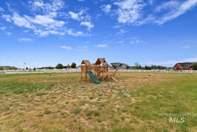 2468 E 3805 N, Filer, ID 83328