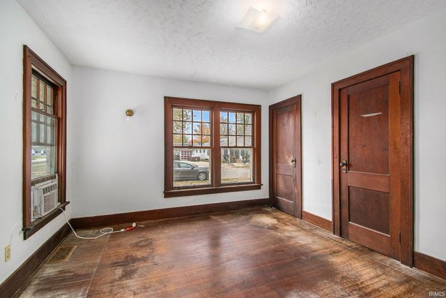 211 W Catherine Street, Milford, IN 46542