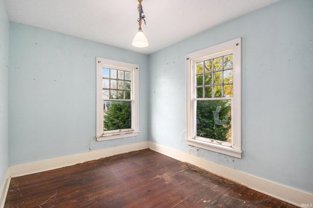 211 W Catherine Street, Milford, IN 46542