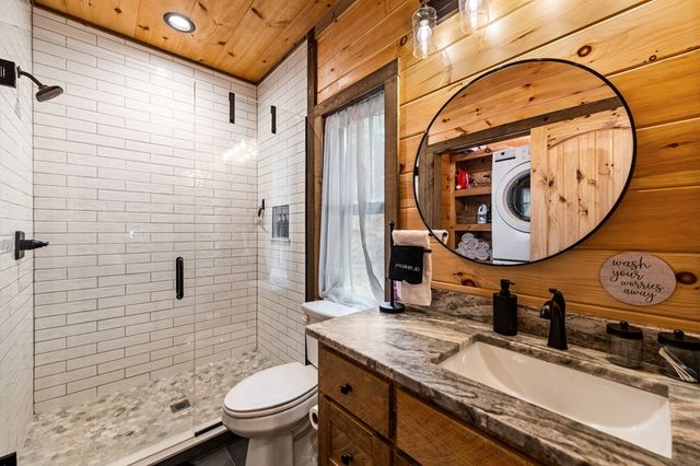 531 Old Gravel Road, Mccaysville, GA 30555